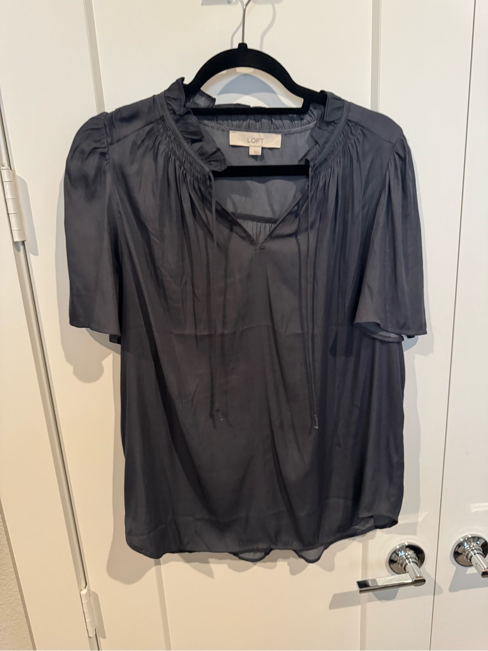 LOFT Charcoal Gray Tie-Front Short Sleeve Blouse